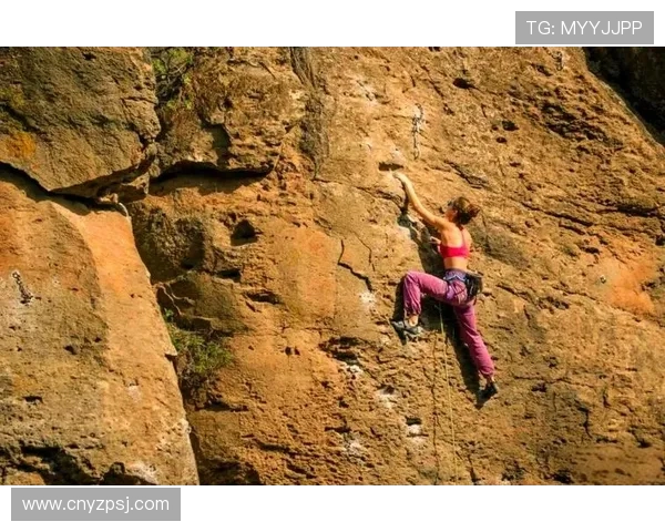 成都攀岩队的意识探讨与攀岩运动发展新视角分析